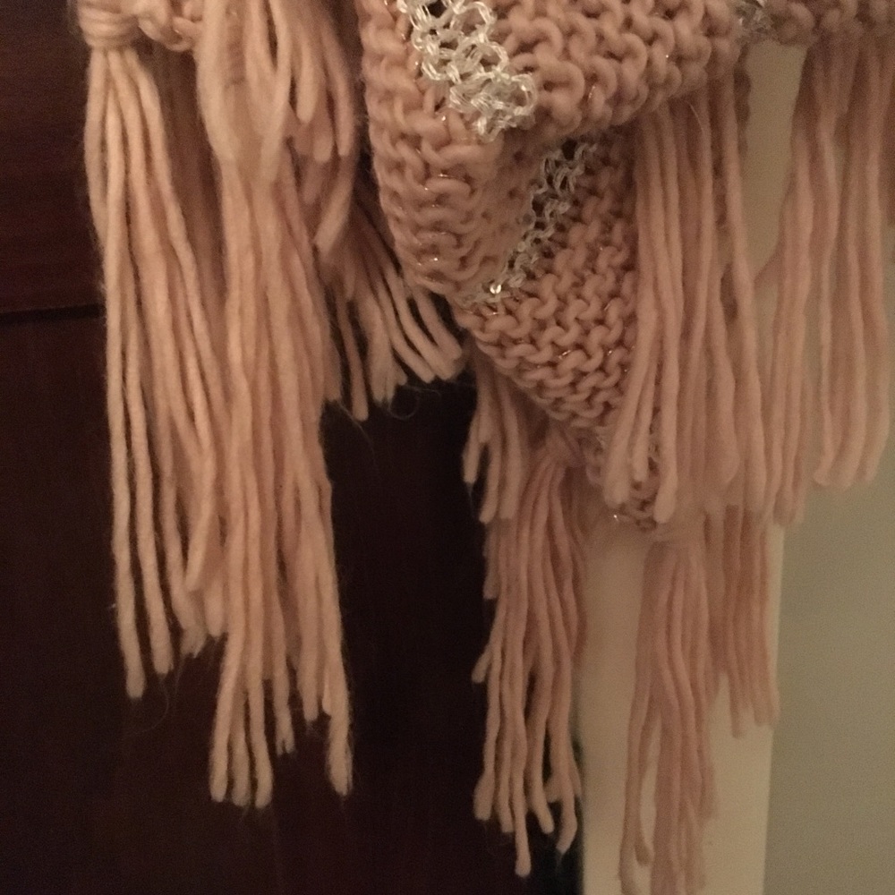 Collectioneighteen Triangular Scarf - Picture 3 of 6